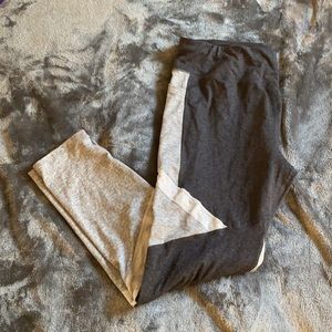 Leggings with pockets